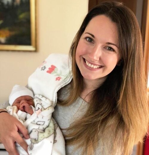 Working mum’s stories: How Mel has shifted from being a nurse to becoming a sleep Coach